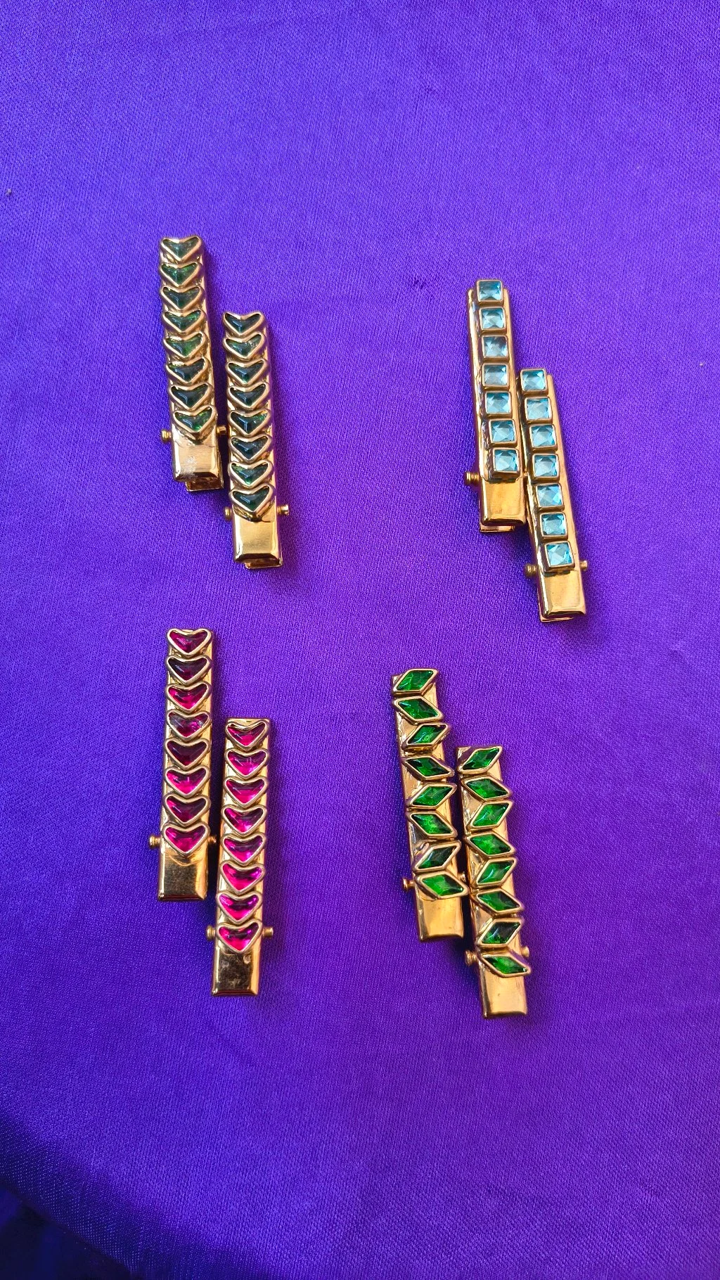 Traditional Gold Toned Stone alligator Clips For Baby thumbnail 3