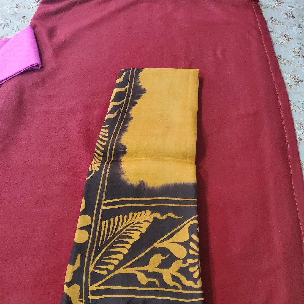 Dark  Gandham  Colour and Black Batik Print  100 Count Pure Silk Saree 1