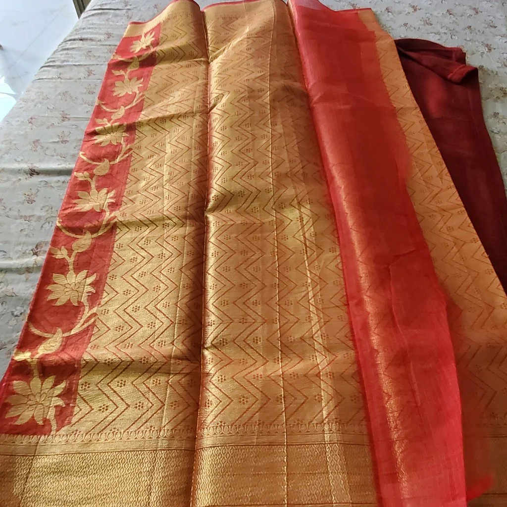 Red  Manipuri Kota Saree with Gold Floral Zari Weave 3