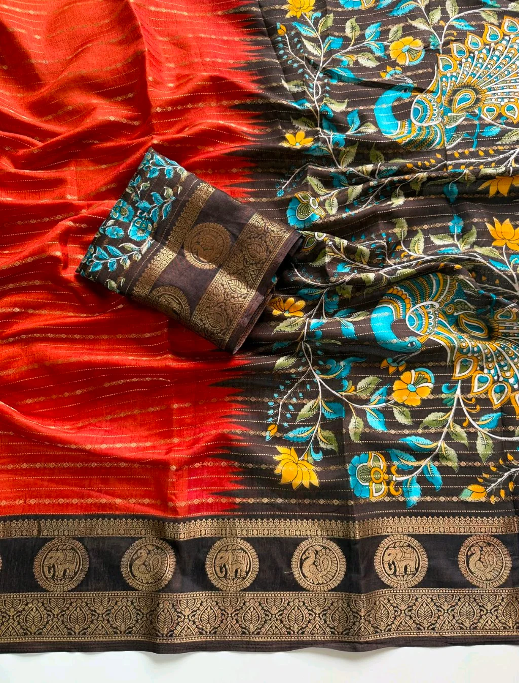 Red Silk Blend Saree with Black Zari Border thumbnail 3