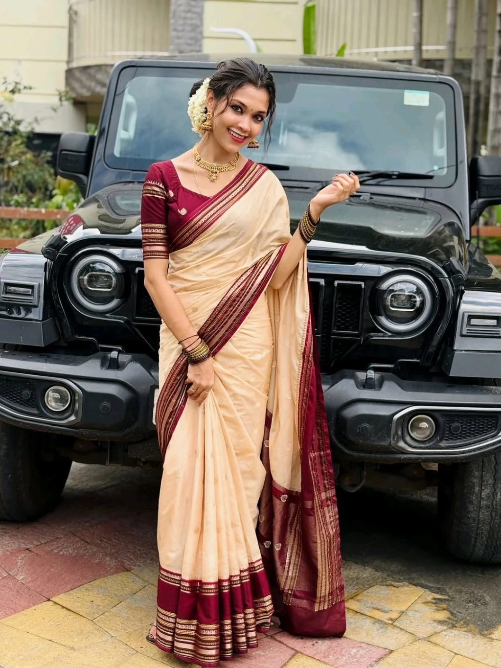 Banarasi Warm Silk Saree thumbnail 8