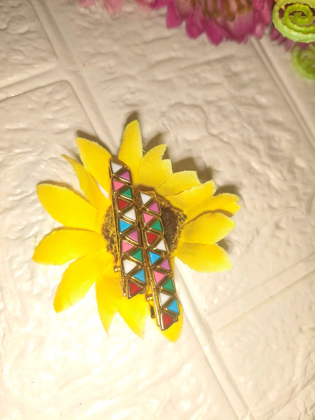 Gold Toned Colorful Geometric Hair Clips thumbnail 1