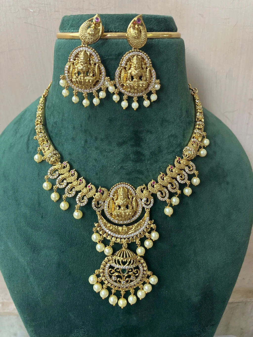 Gold Plated Stone Necklace Set with Earrings 1