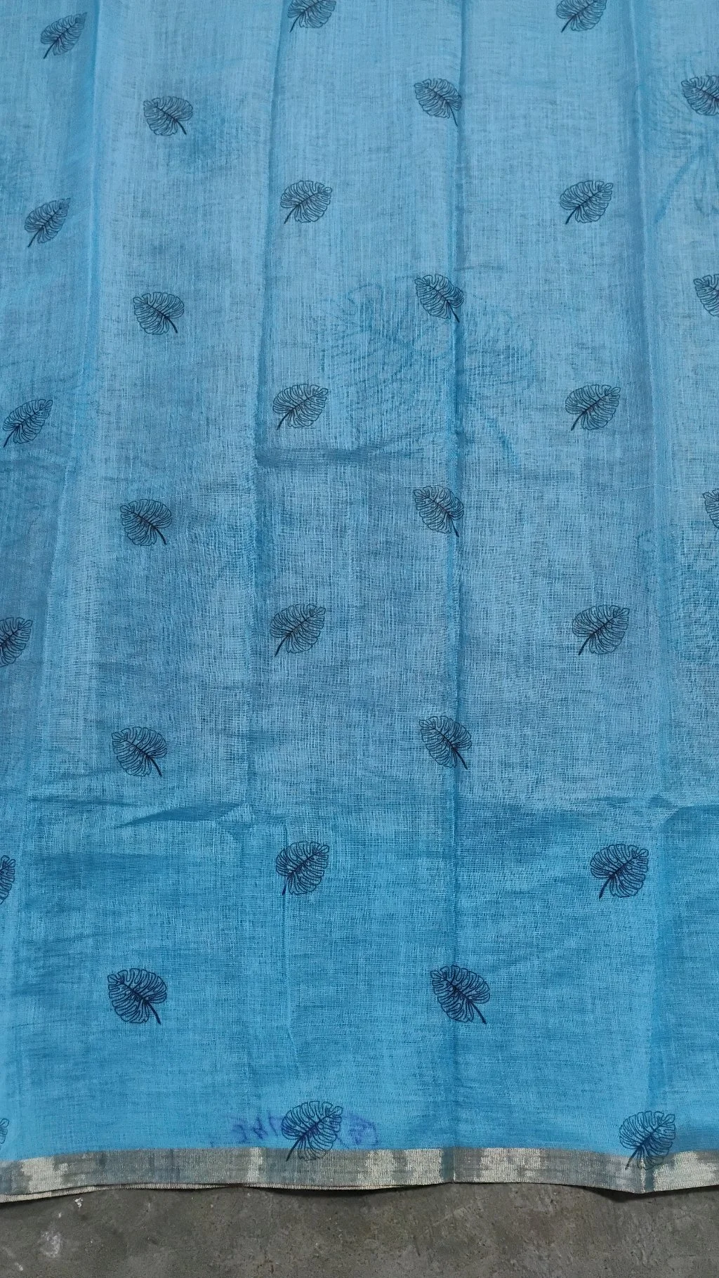 Peach Blue Ombre Linen Saree with Leaf Print thumbnail 4