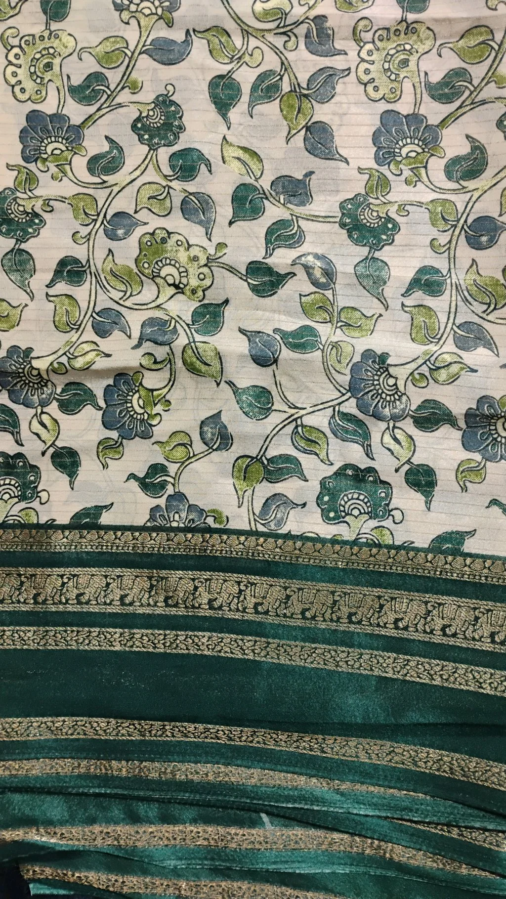 Cream Floral Print Silk Blend Saree with Green Zari Border thumbnail 3
