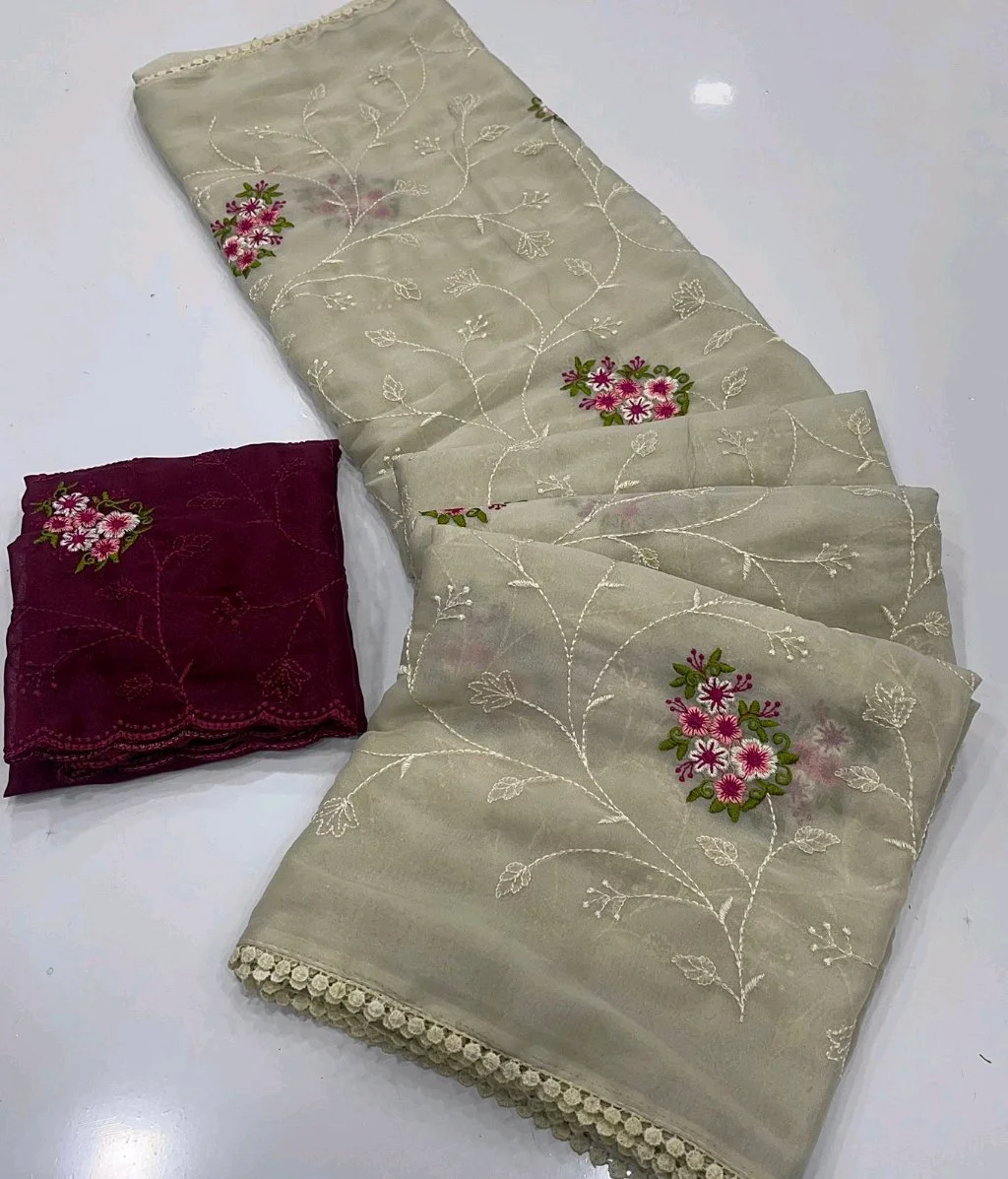 Georgette Saree with Floral Embroidery Design thumbnail 4