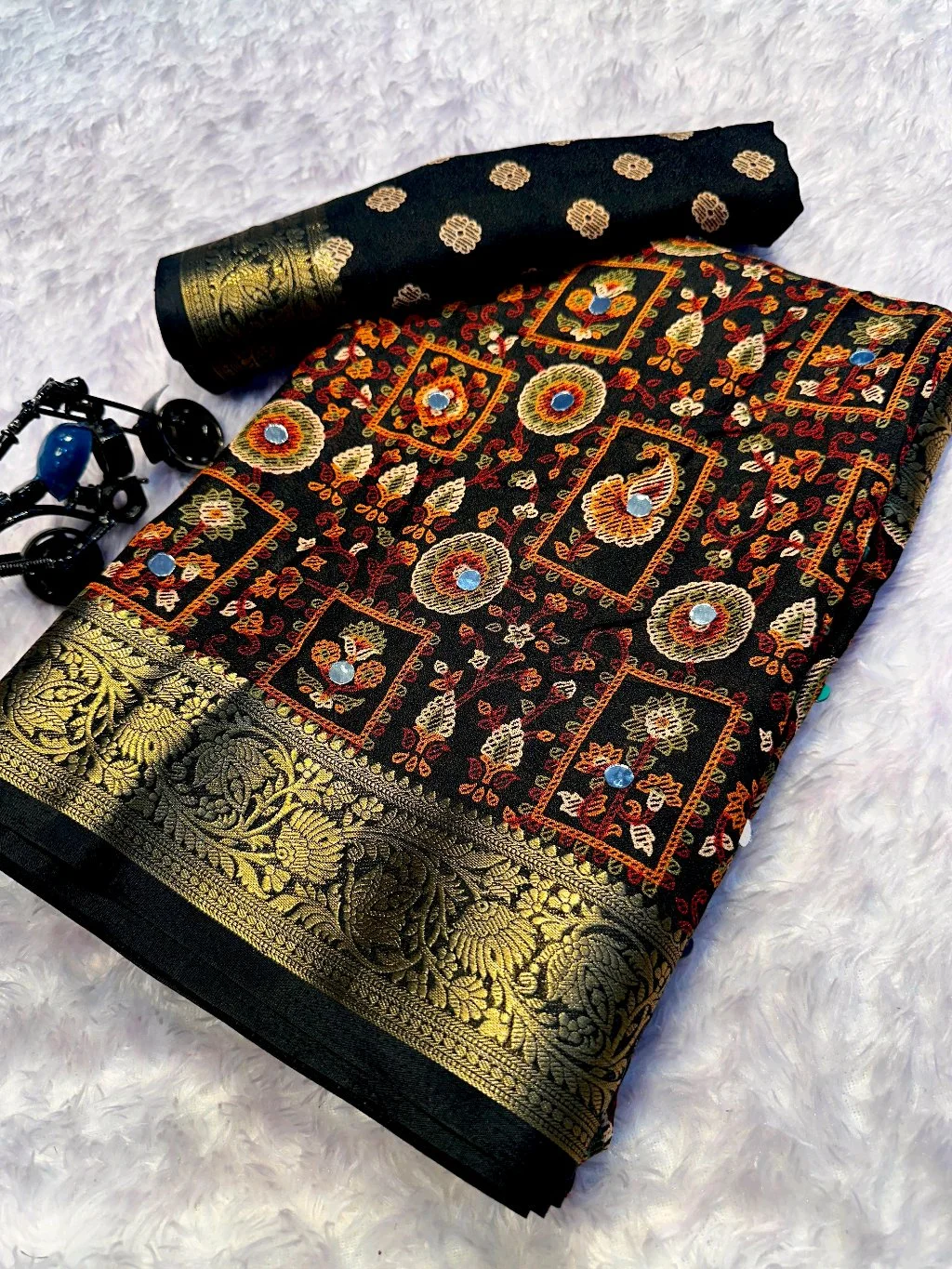 Marsh Mellow Sarees thumbnail 6