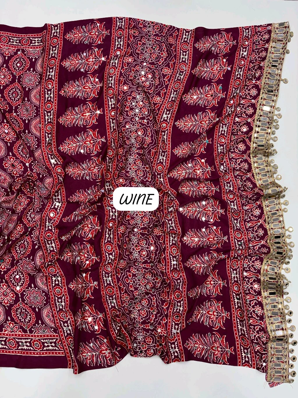 Arjakh Traditional Print Saree with Mirror Work 4