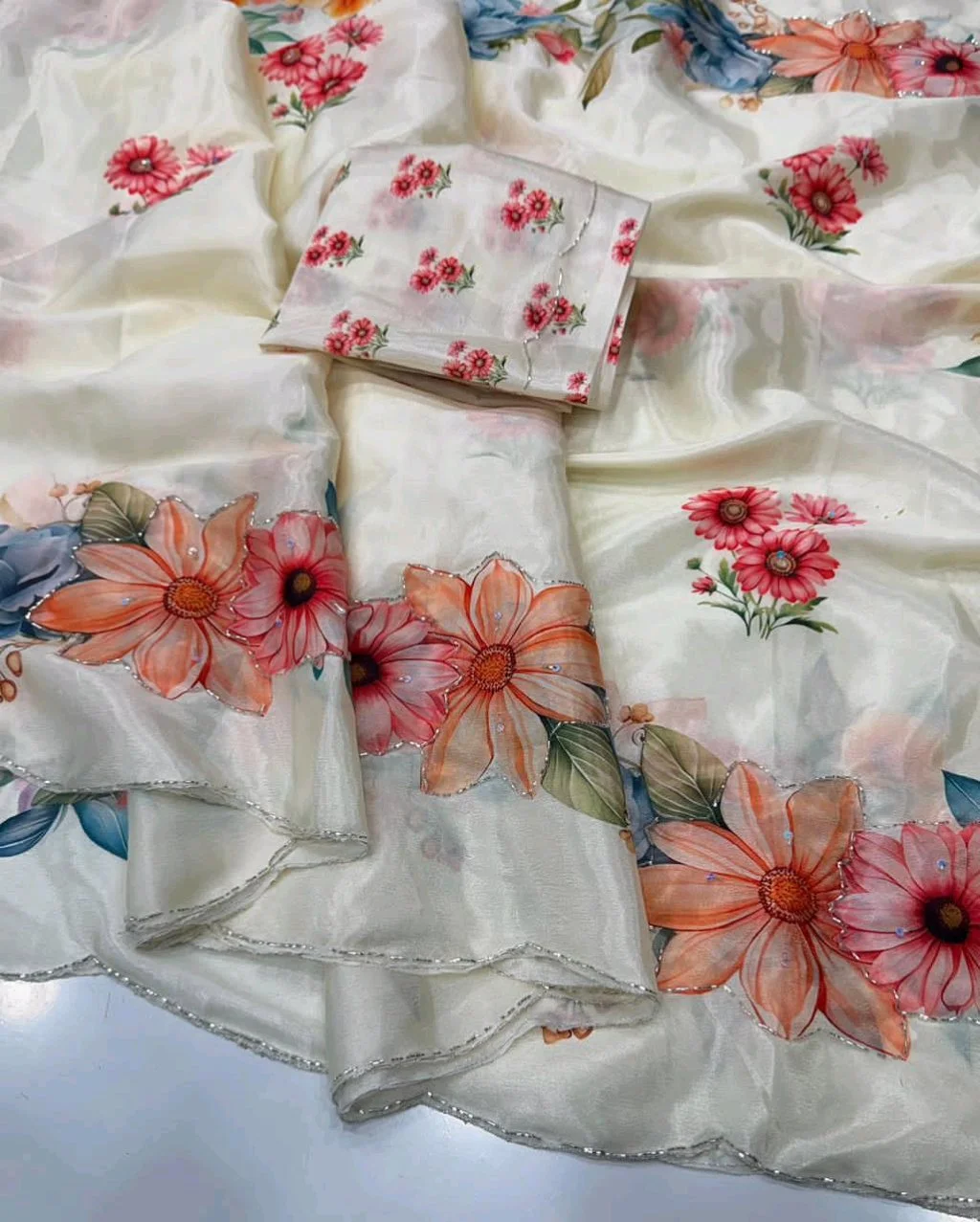 Soft Chiffon Silk Sarees thumbnail 5
