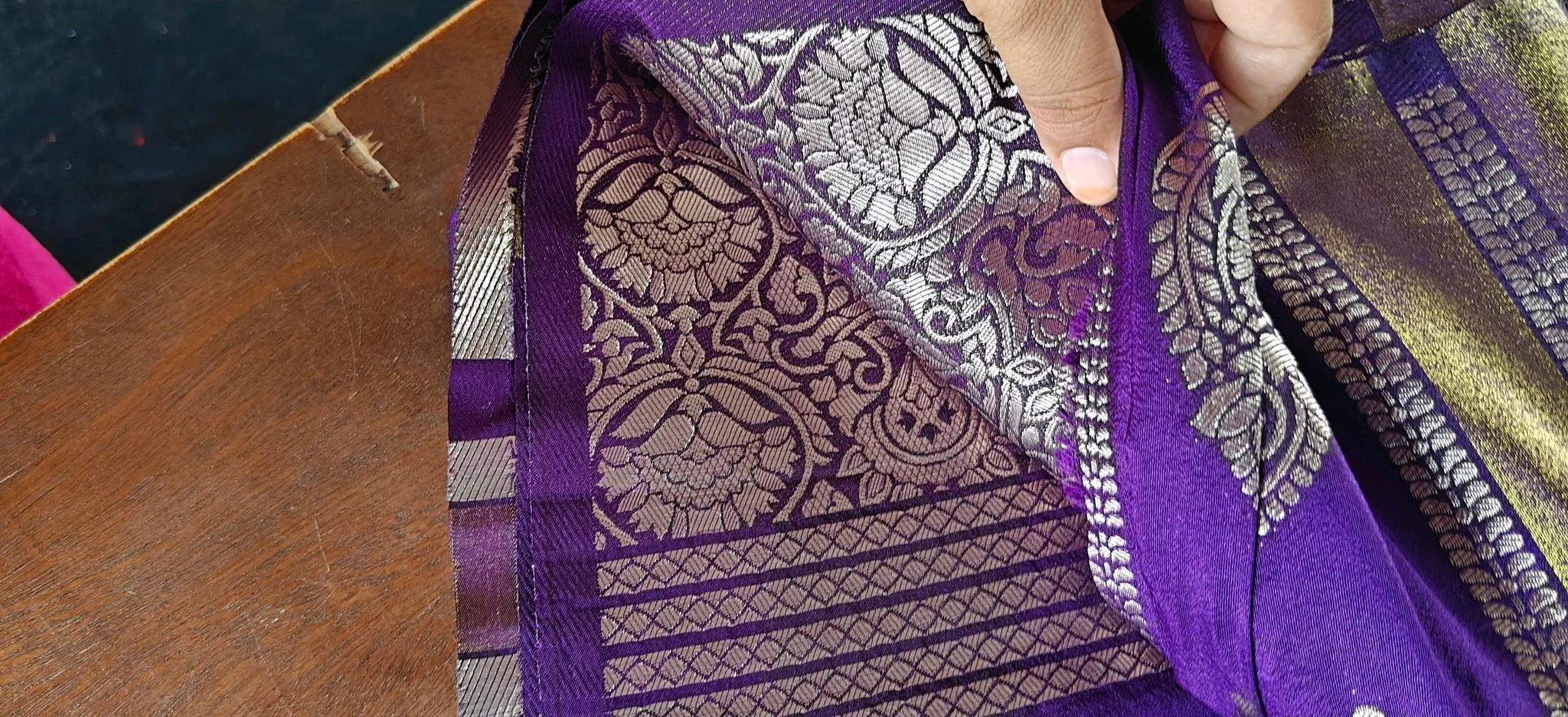 Golden Dear Purple Saree with Zari Motifs and Blouse Piece 2