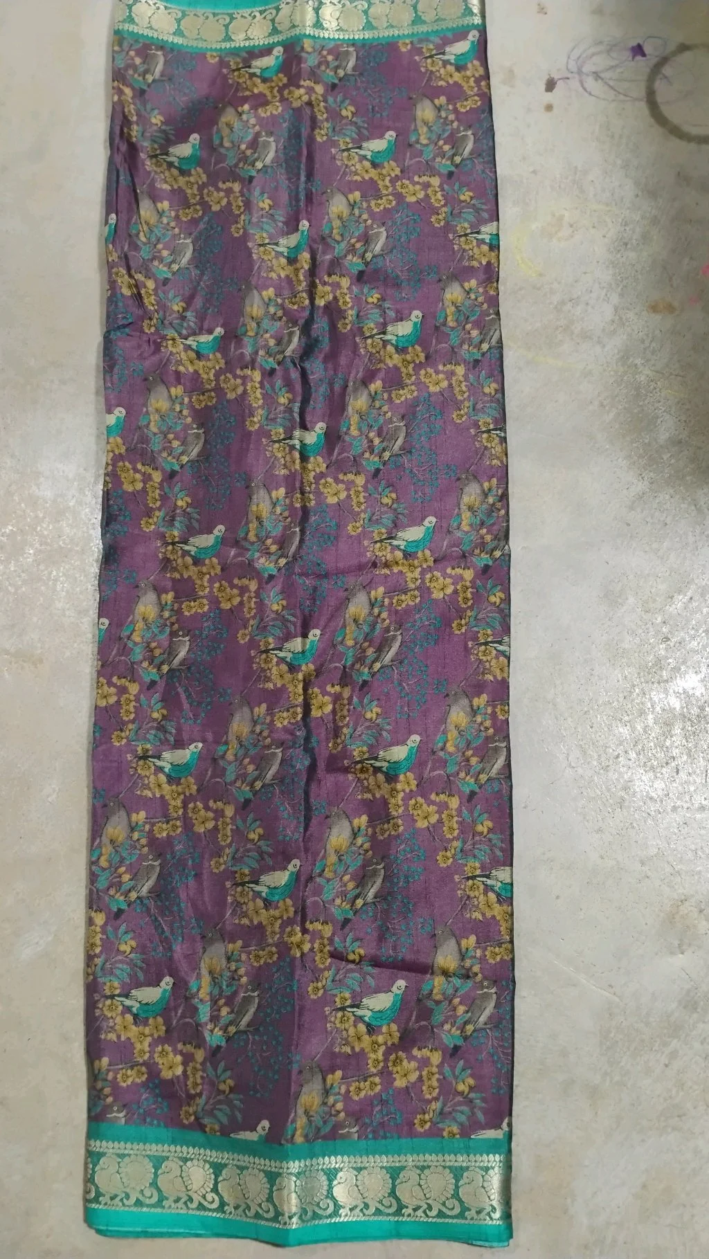 Maheshwari Silk Sarees,Purple Floral Bird Print Silk Blend Saree with Teal Zari Border thumbnail 2
