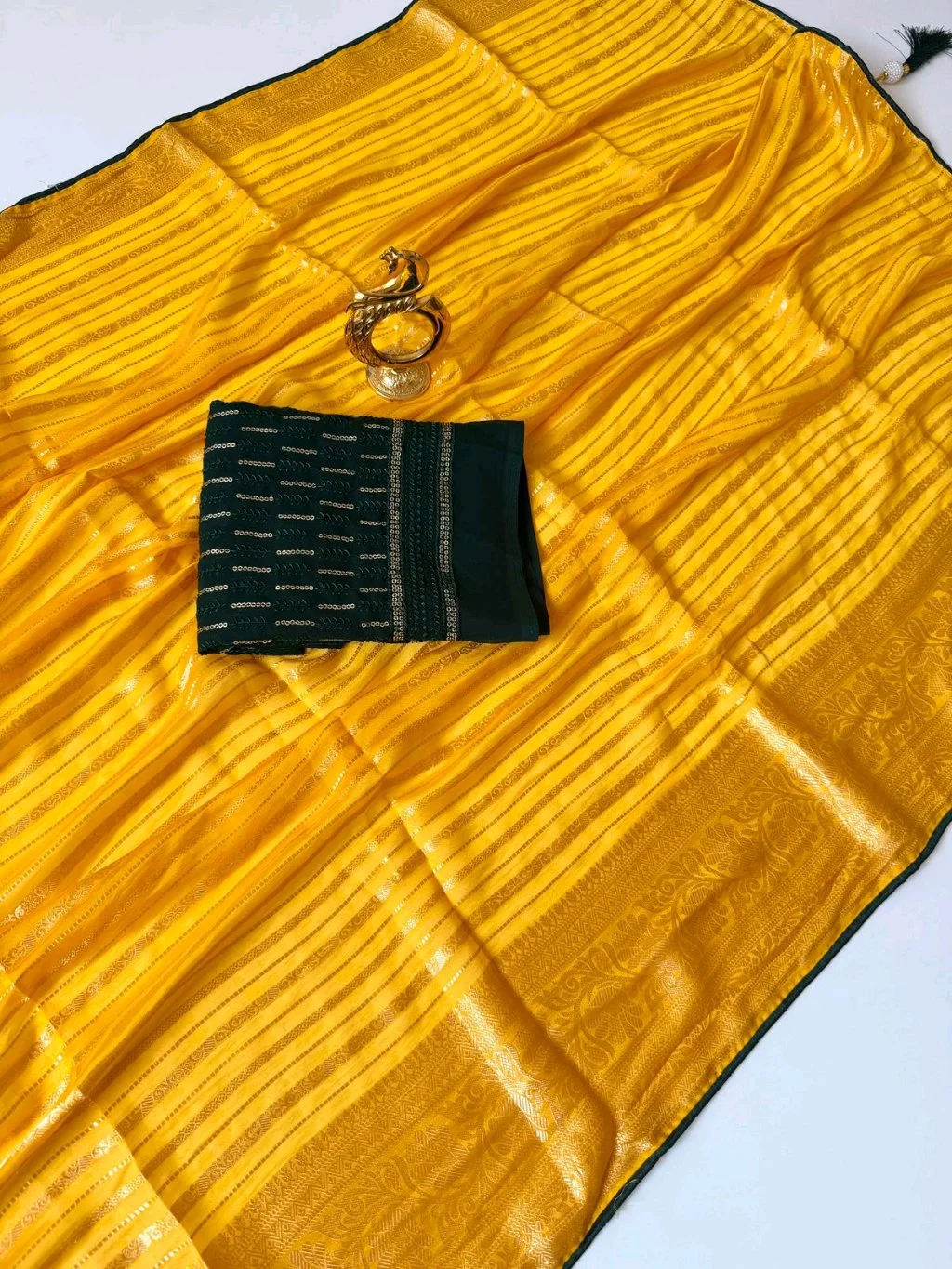 Yellow Zari Woven Saree with Maroon Sequin Blouse Piece thumbnail 3