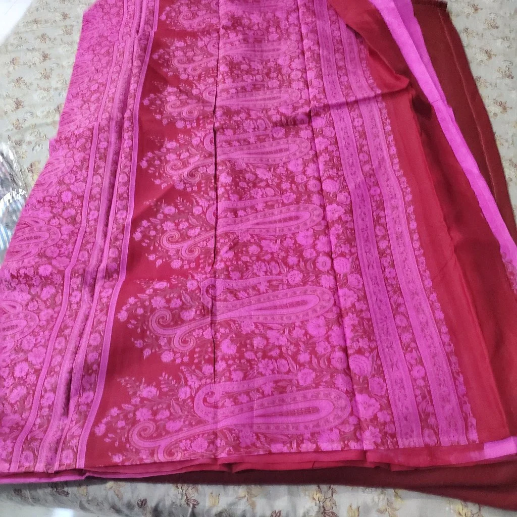 Pink Paisley Floral Print 120  Count  Pure SilkFabric with Red Border 3
