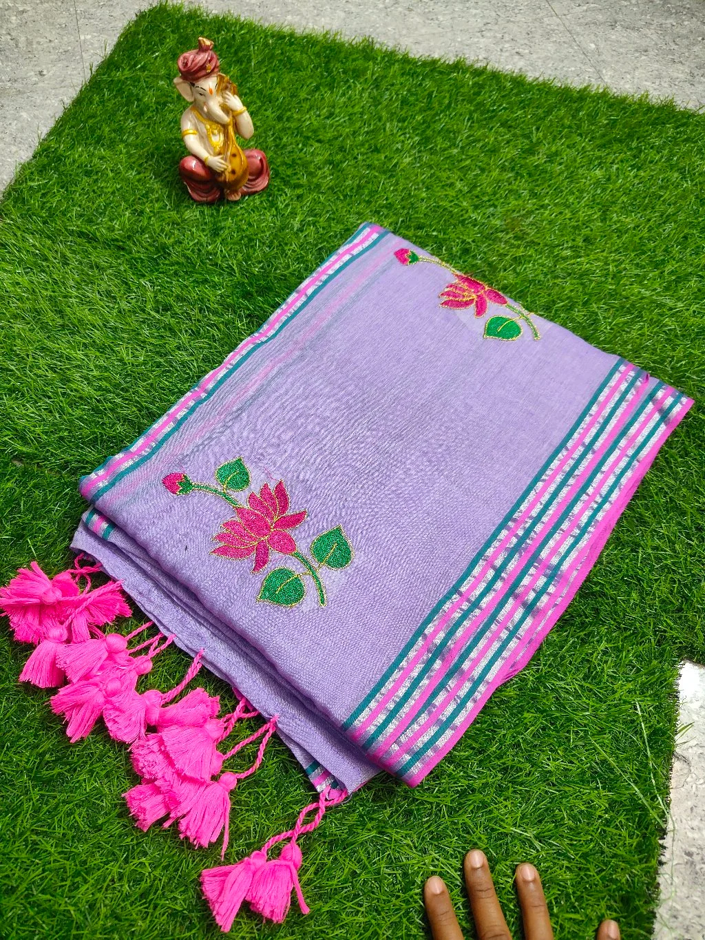 Mul Cotton With Lotus Design 3