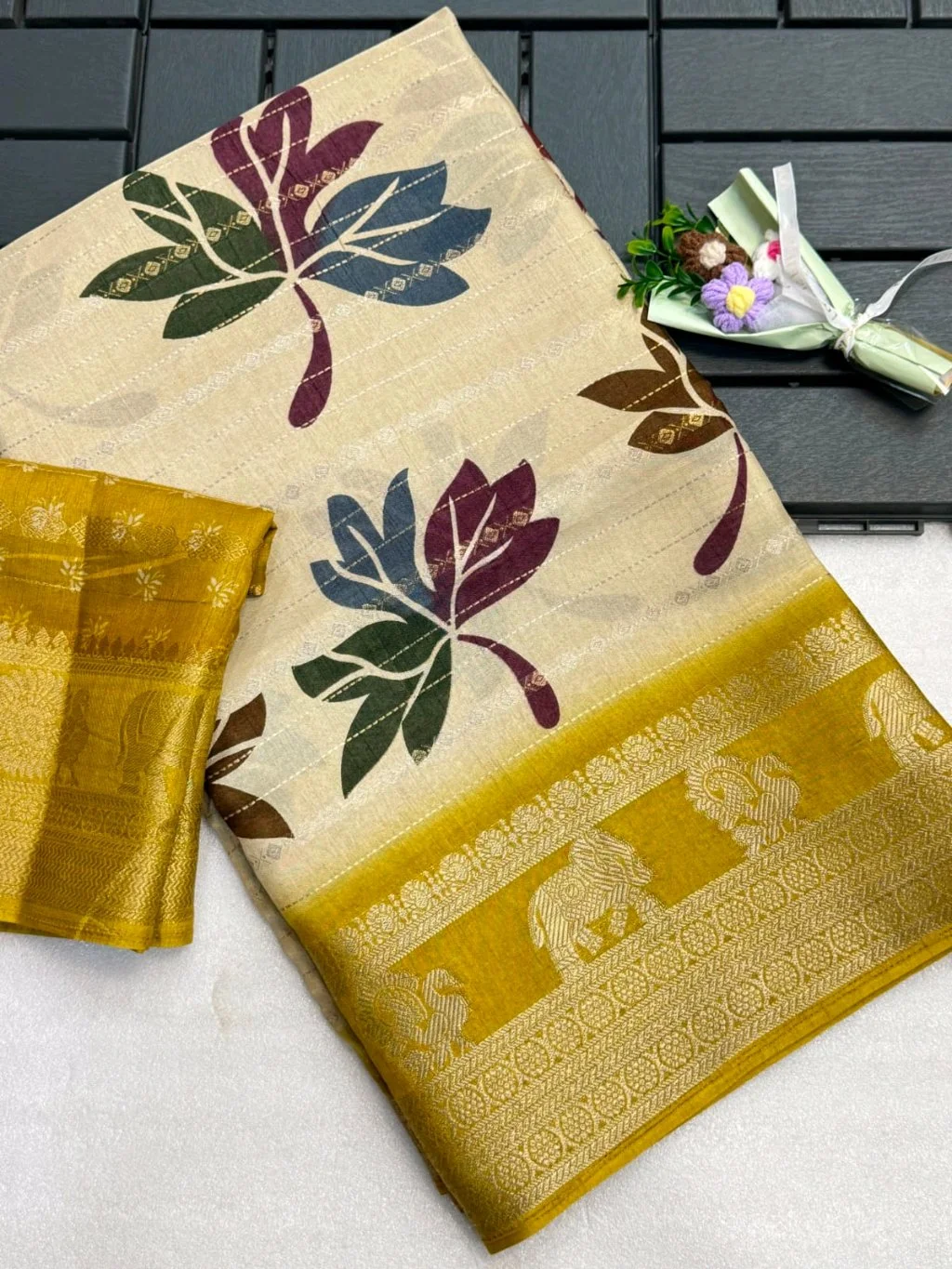 Soft Dola Kalamkari Print Saree 3