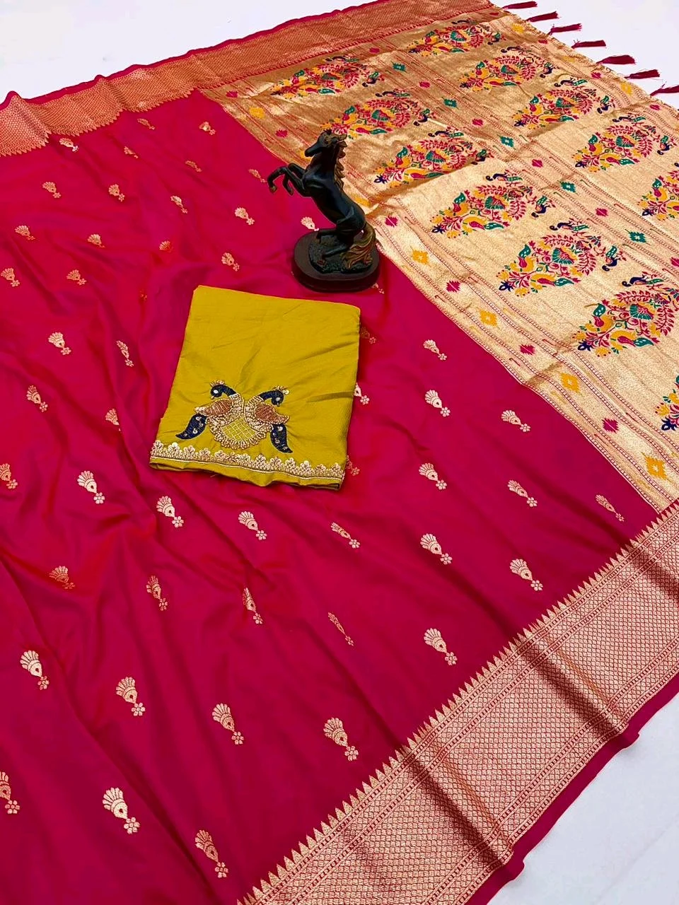 Paithani Silk Sarees thumbnail 6