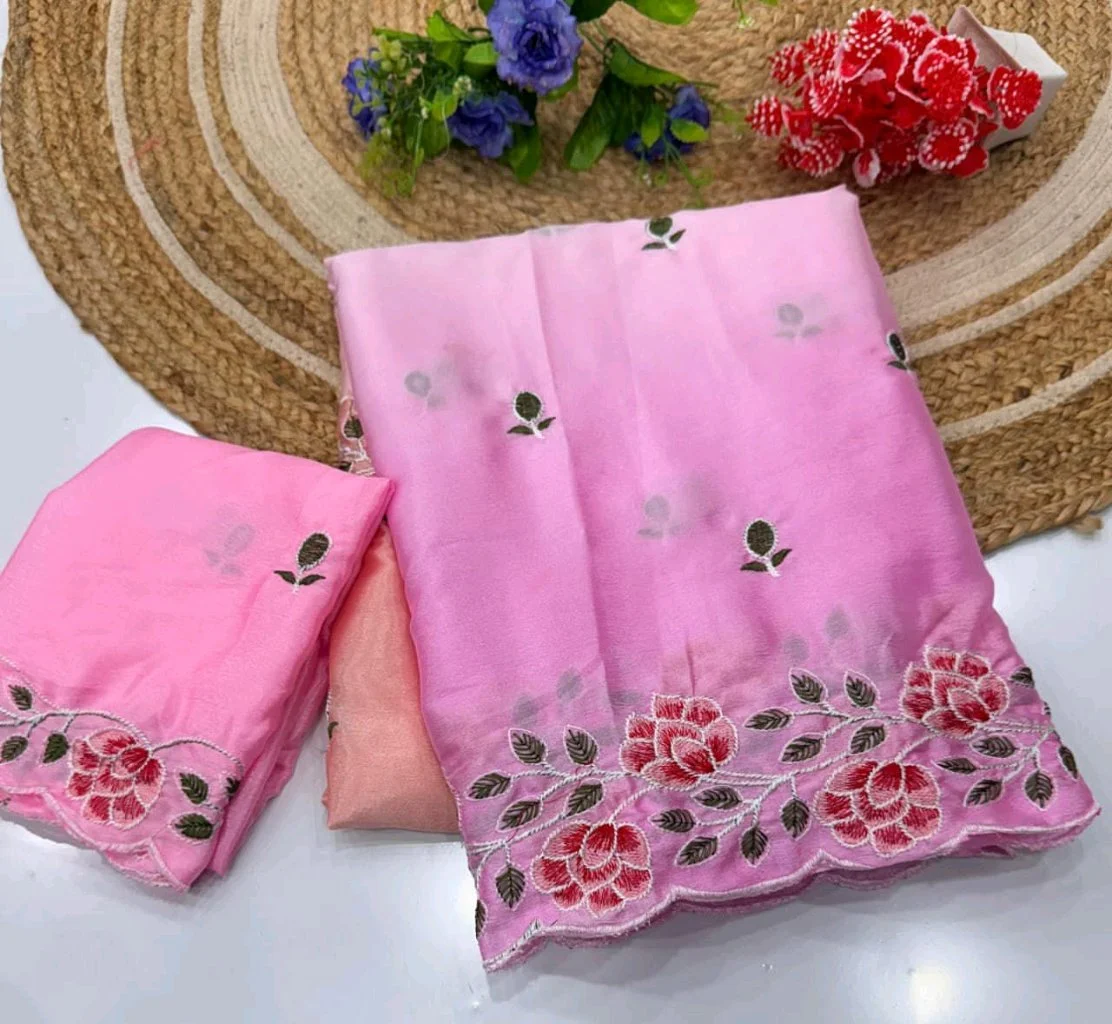 Chinnon Pedding Saree thumbnail 8