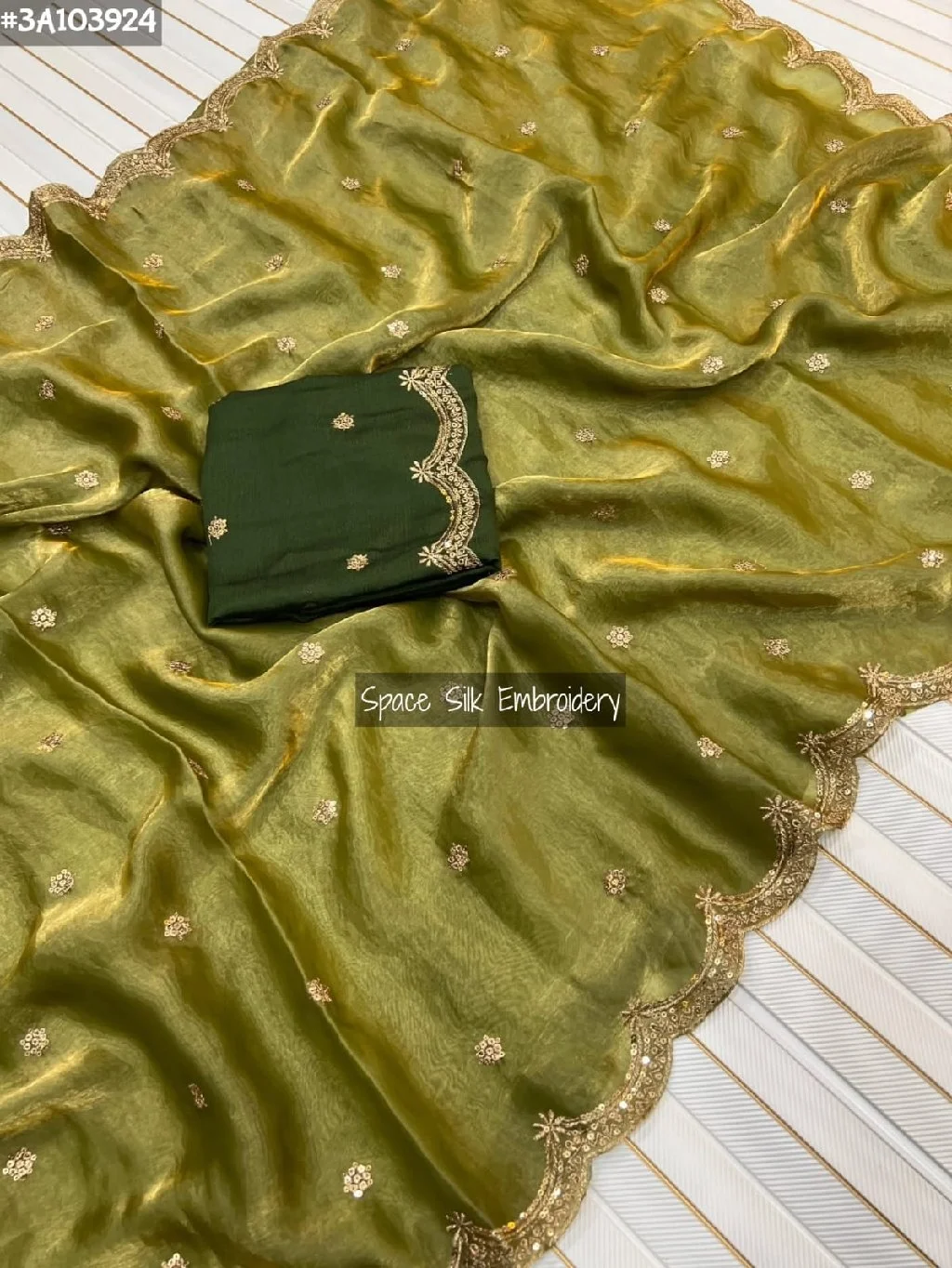 Yellow Space Silk Saree with Scalloped Border and Purple Blouse thumbnail 3