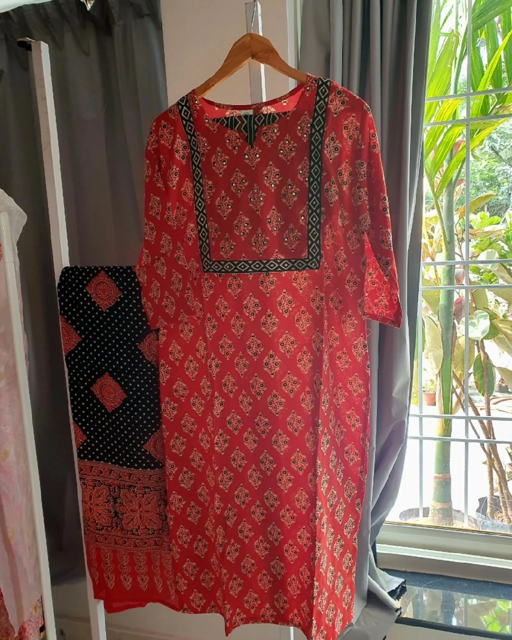 Black and Red Block Print Cotton Dress Material Set with Mirror Work 2
