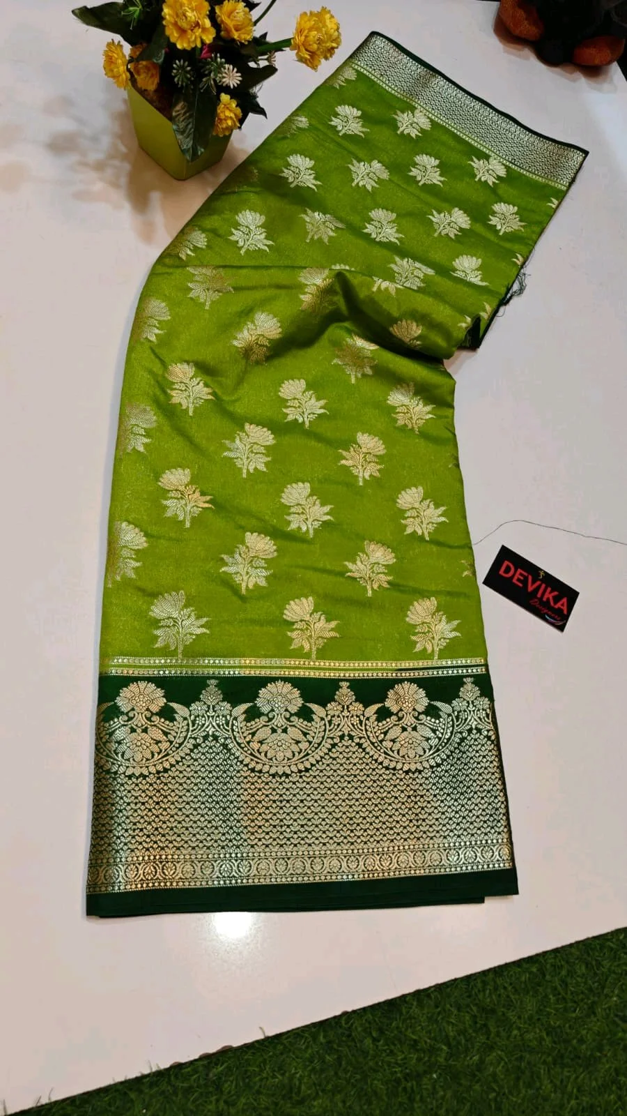 Pure Banarasi Viscose Georgette  Saree 4