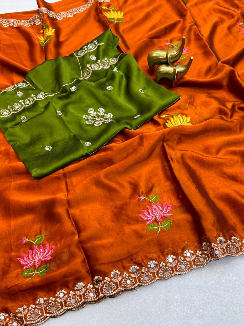 Soft Rangoli Saree 5