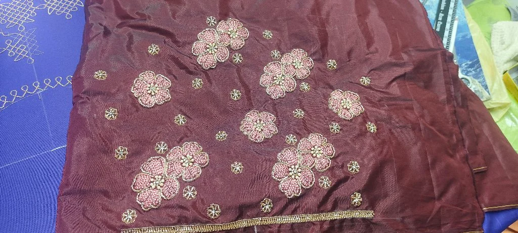 Maroon Computer Maggam Floral Embroidered Blouse Piece - Variant 2