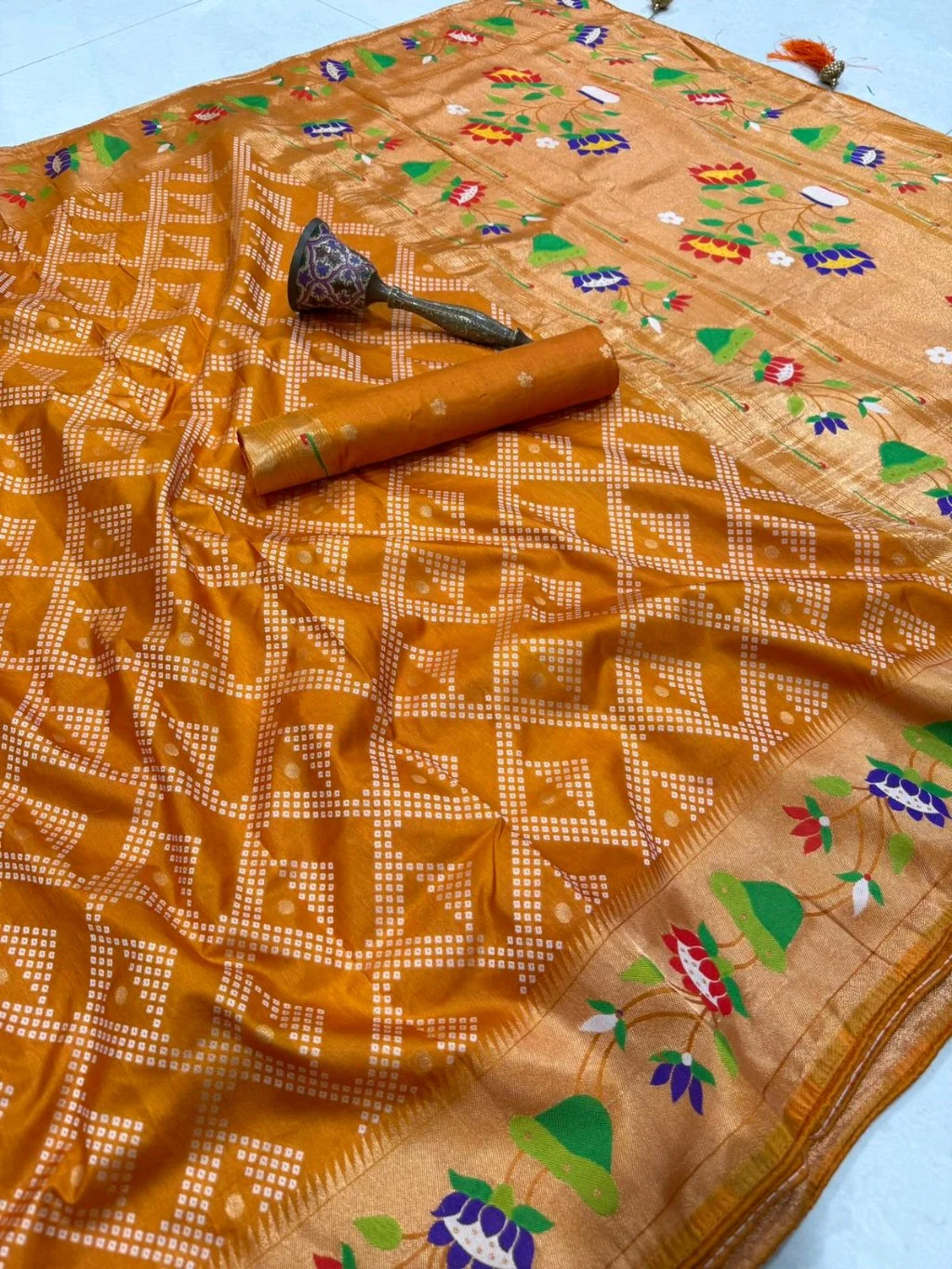 Viscose Silk Saree with Paithani Pallu thumbnail 5