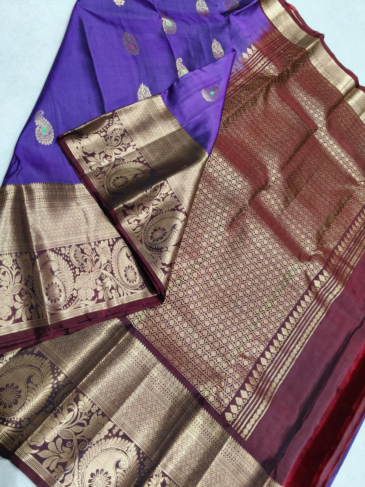 pure handlooms saree thumbnail 5