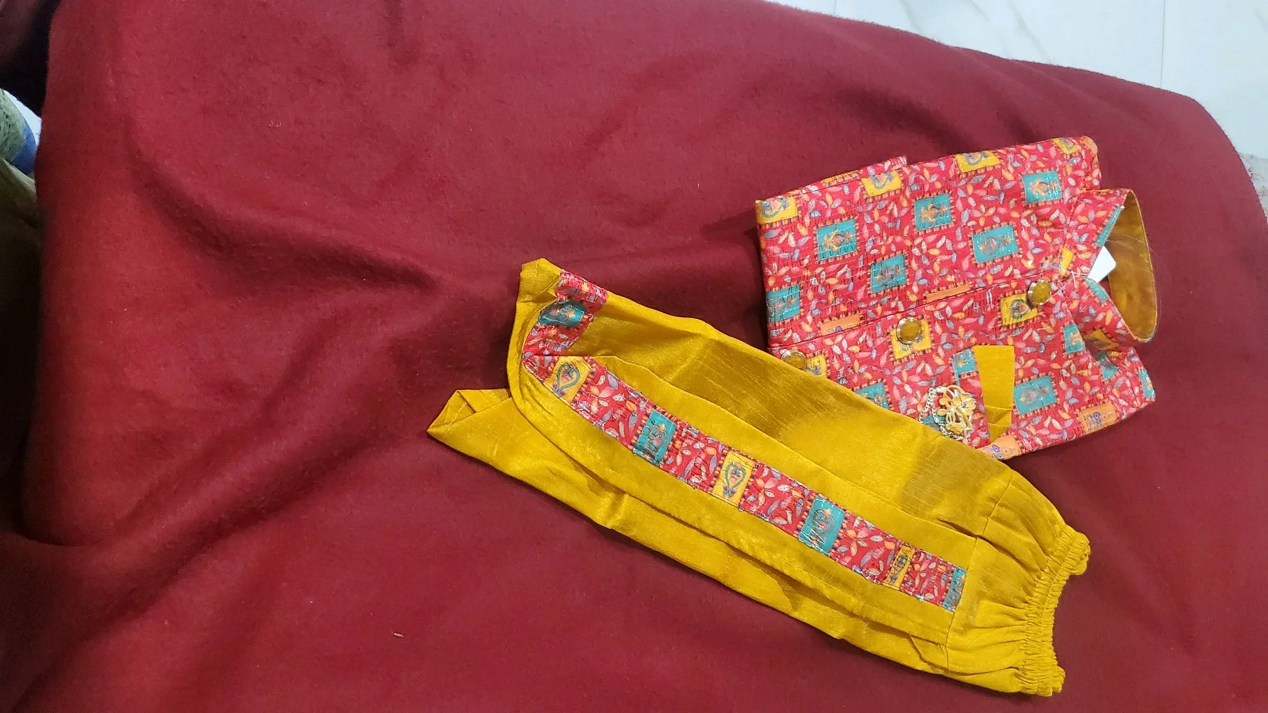 Mustered Yellow and Brick రెడ్ Traditional Kids Dhoti Set with Floral Print thumbnail 2
