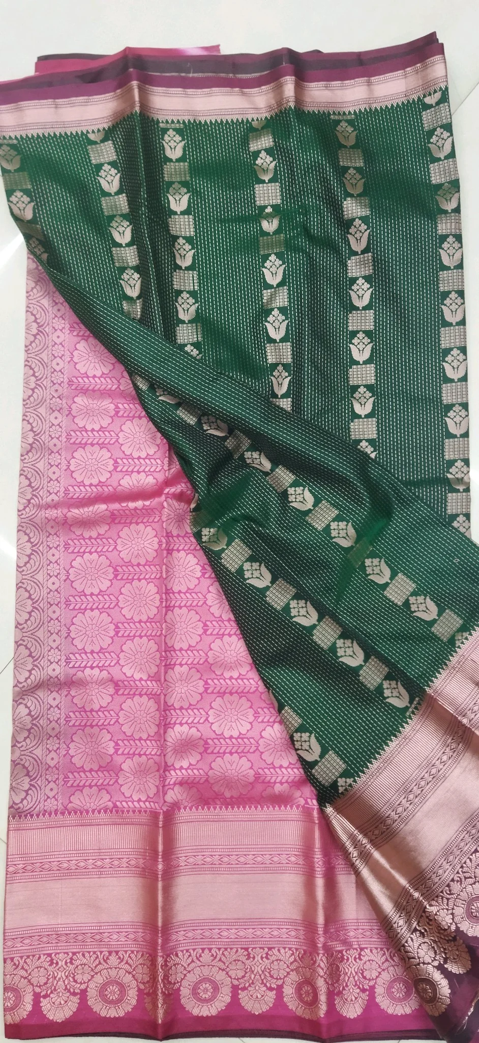 Semi Dharmavaram Pattu SareeGreen Mangalagiri Pattu Saree thumbnail 2
