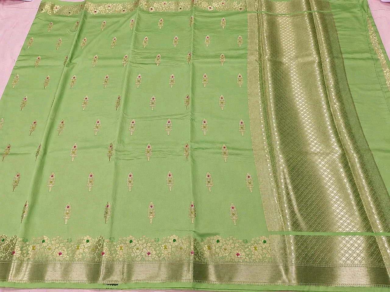Katan Raw Mango Sarees thumbnail 5