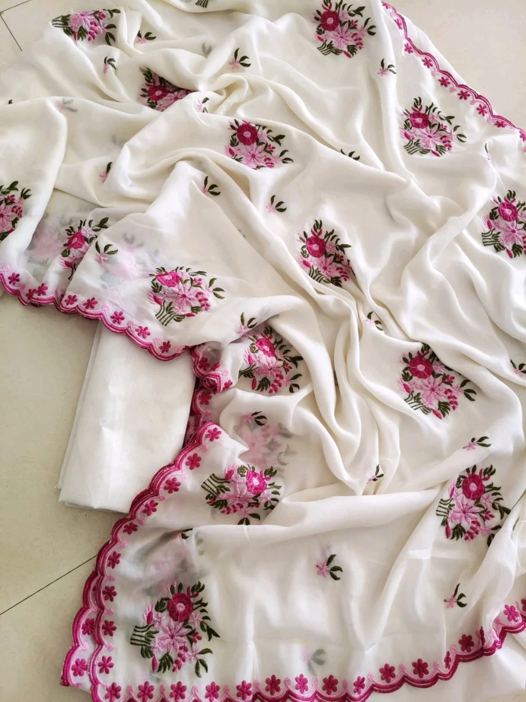 White Embroidered Saree with Scalloped Border and Blouse Piece thumbnail 4