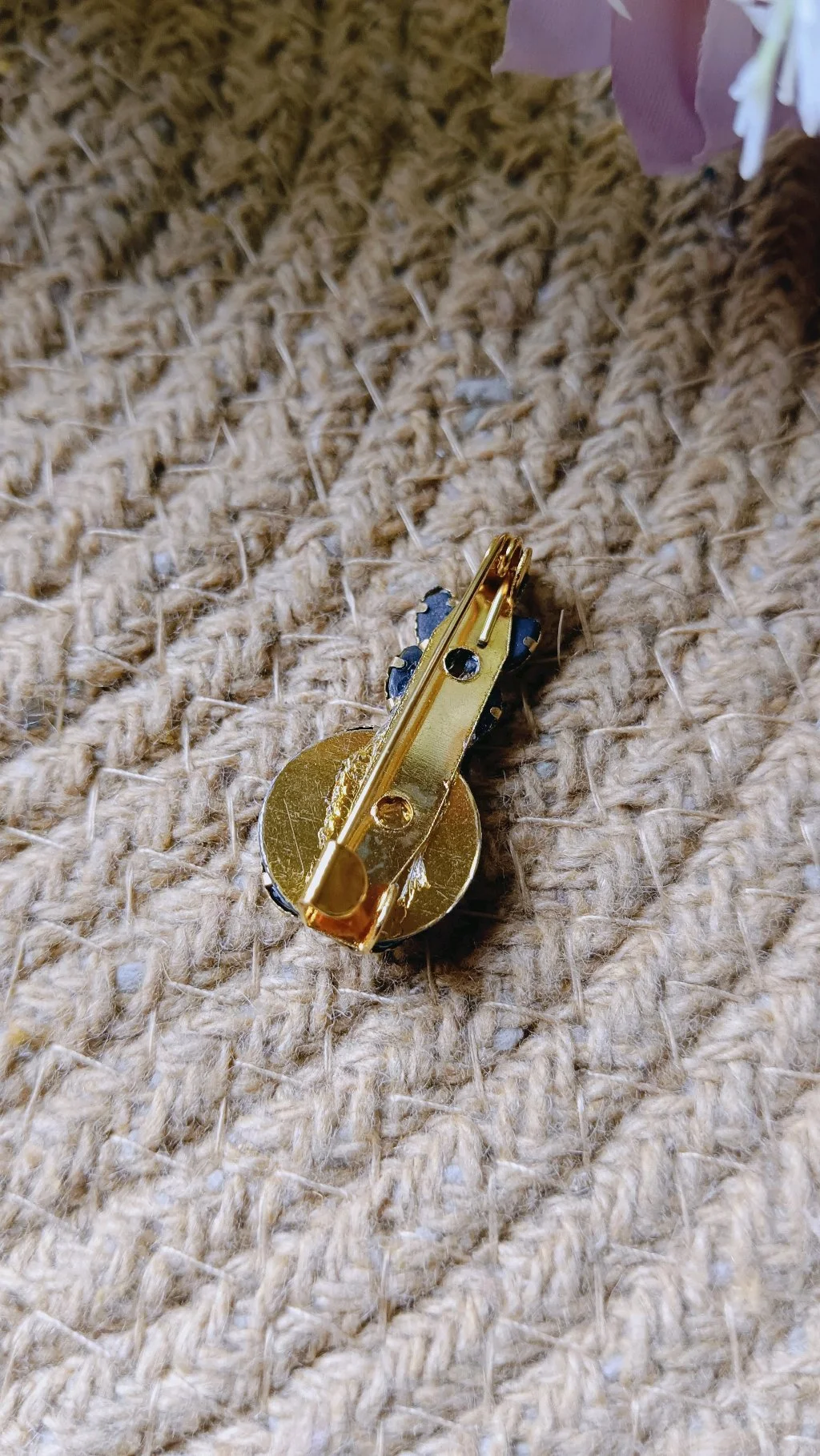 Blue Enamel Floral Saree Brooch Pin with Green Drops 3