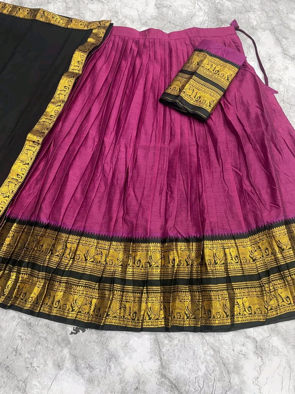 Lehenga Choli Dupatta Set with Elephant Zari 5