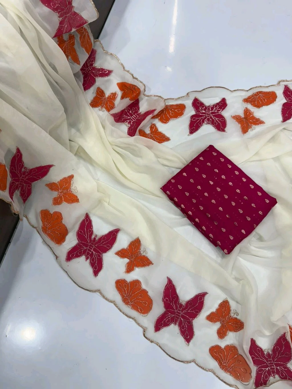 Star Georgett Saree with Butterfly Applique 2