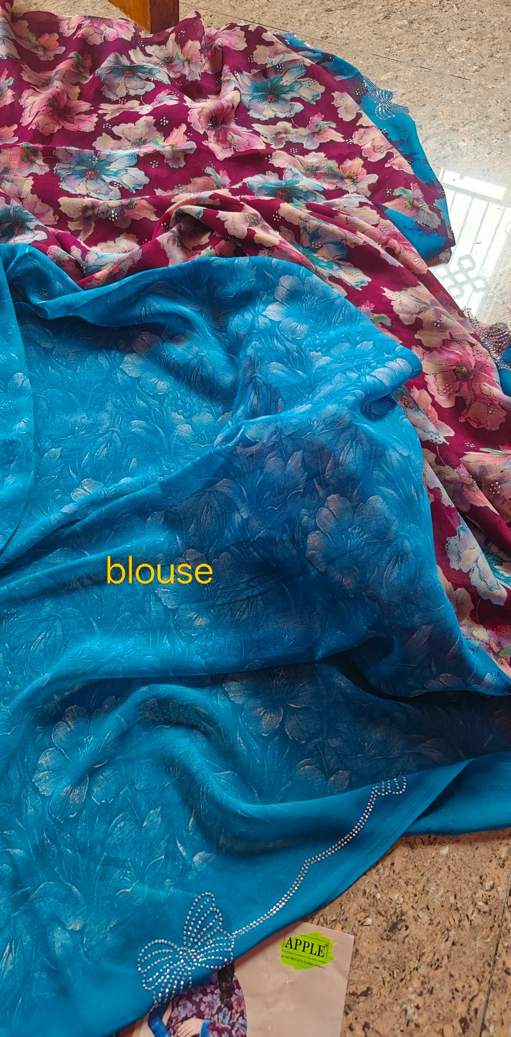 Apple Brand Magenta Floral Printed Saree with Embellished Teal Border thumbnail 5