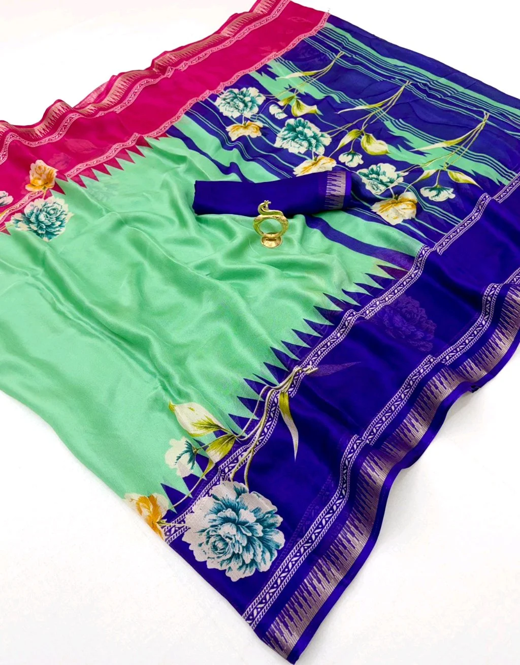 Heavy Marshmellow Blooming Colour Sarees with Contrast Blouse thumbnail 8