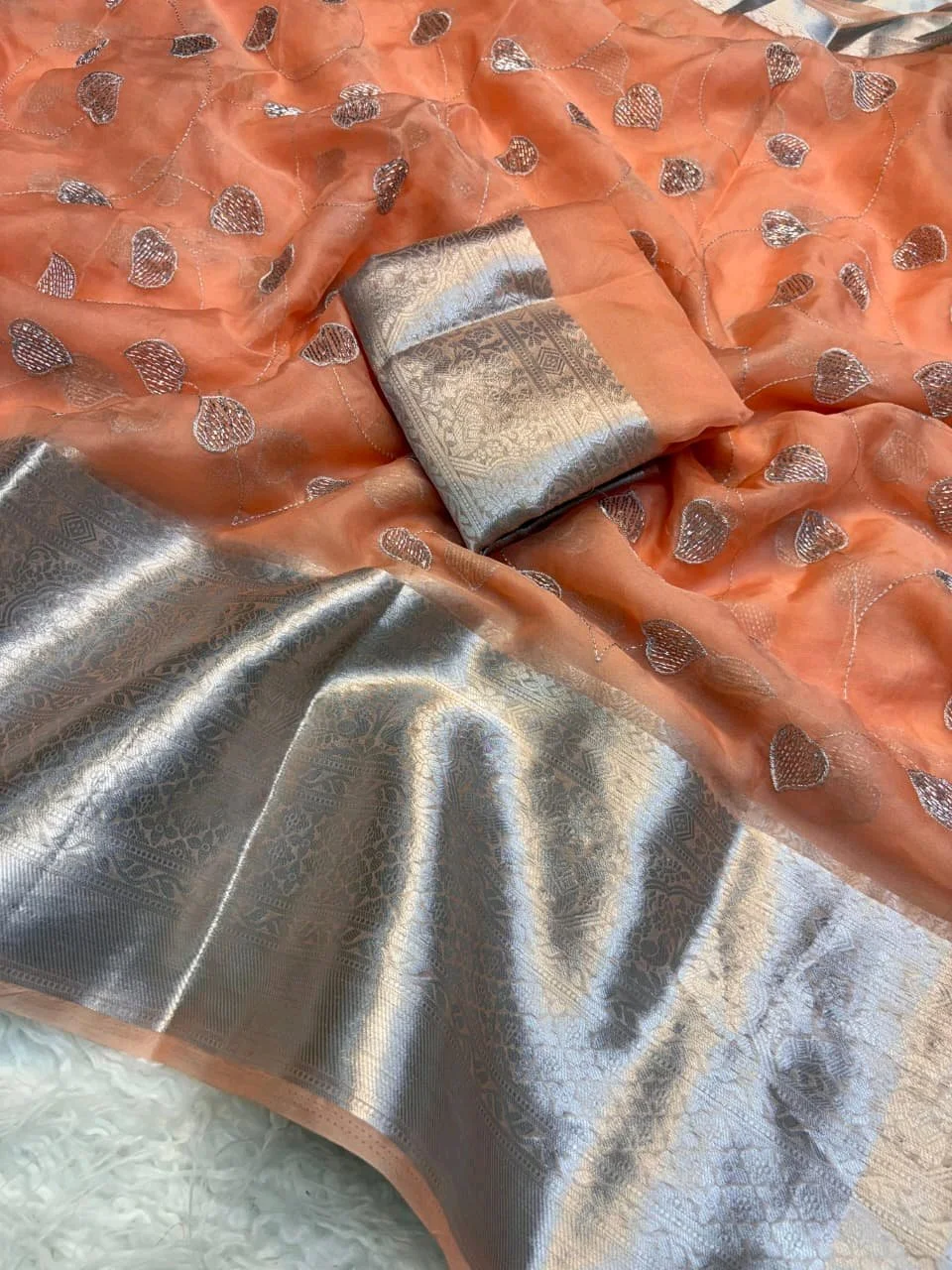 Kanchipuram Organza Saree with Silver Zari Leaf Embroidery and Rich Border 10