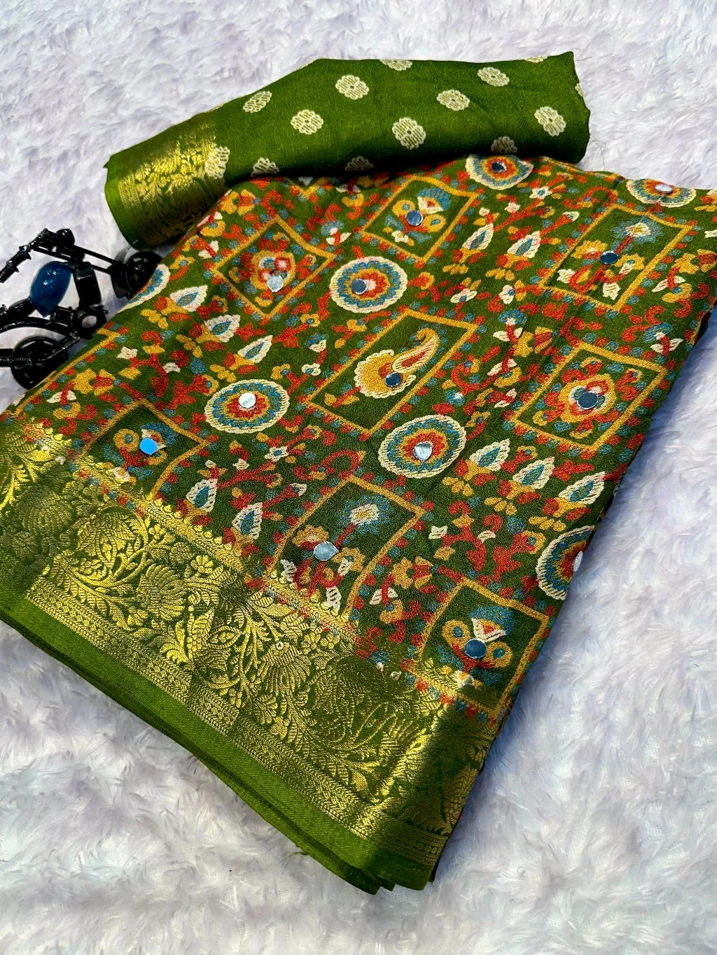 Marsh Mellow Sarees thumbnail 4