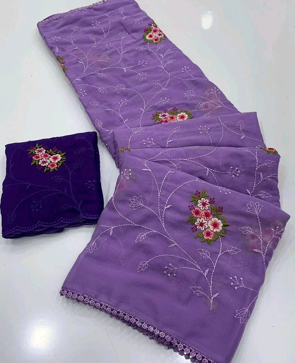 Georgette Saree with Floral Embroidery Design thumbnail 3