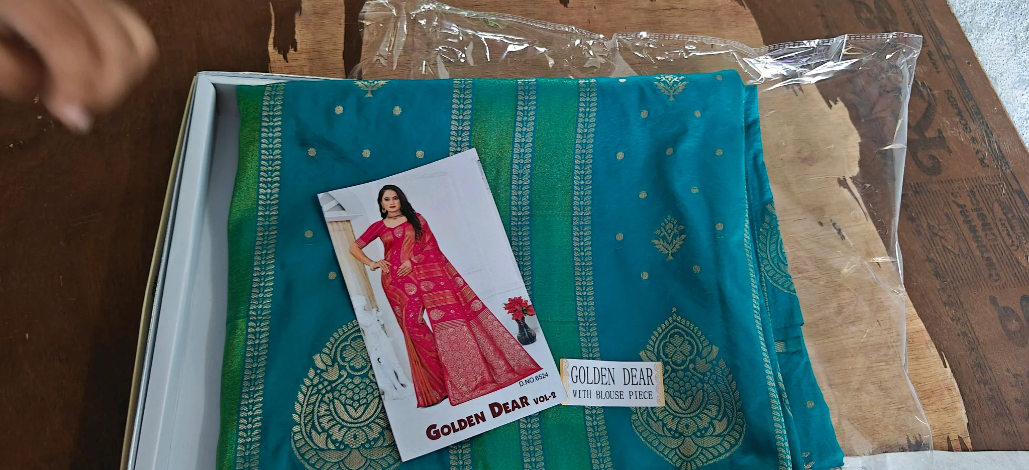 Golden Dear Teal Blue Saree with Zari Motifs and Blouse Piece thumbnail 2