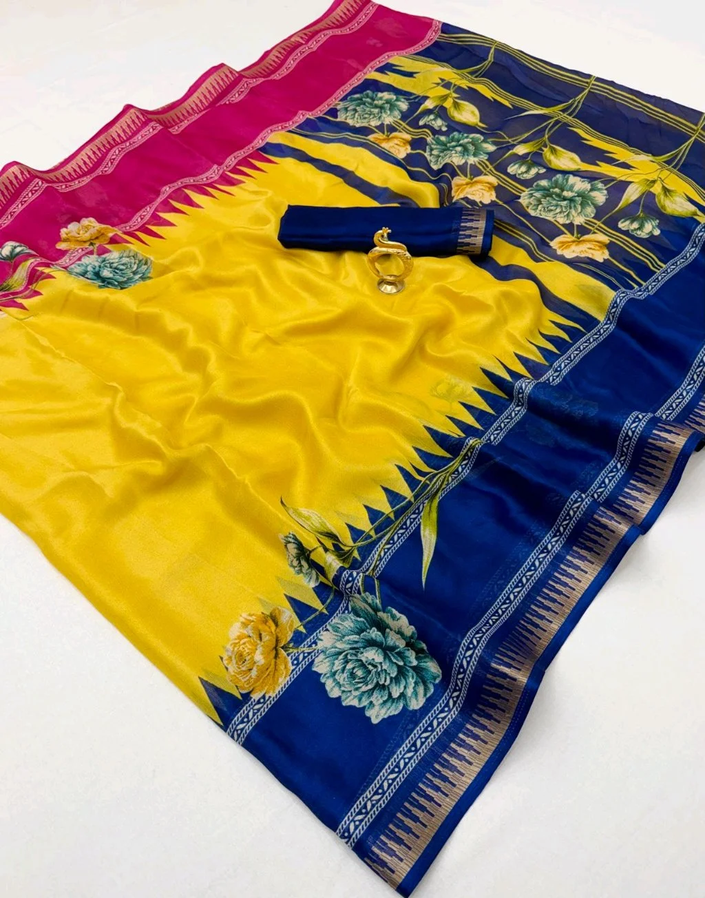 Heavy Marshmellow Blooming Colour Sarees with Contrast Blouse thumbnail 7