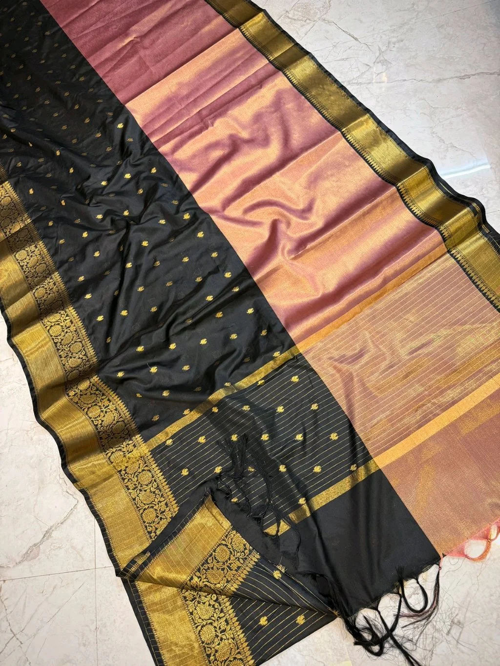 Semi Katan Soft Silk Banarasi Saree thumbnail 3