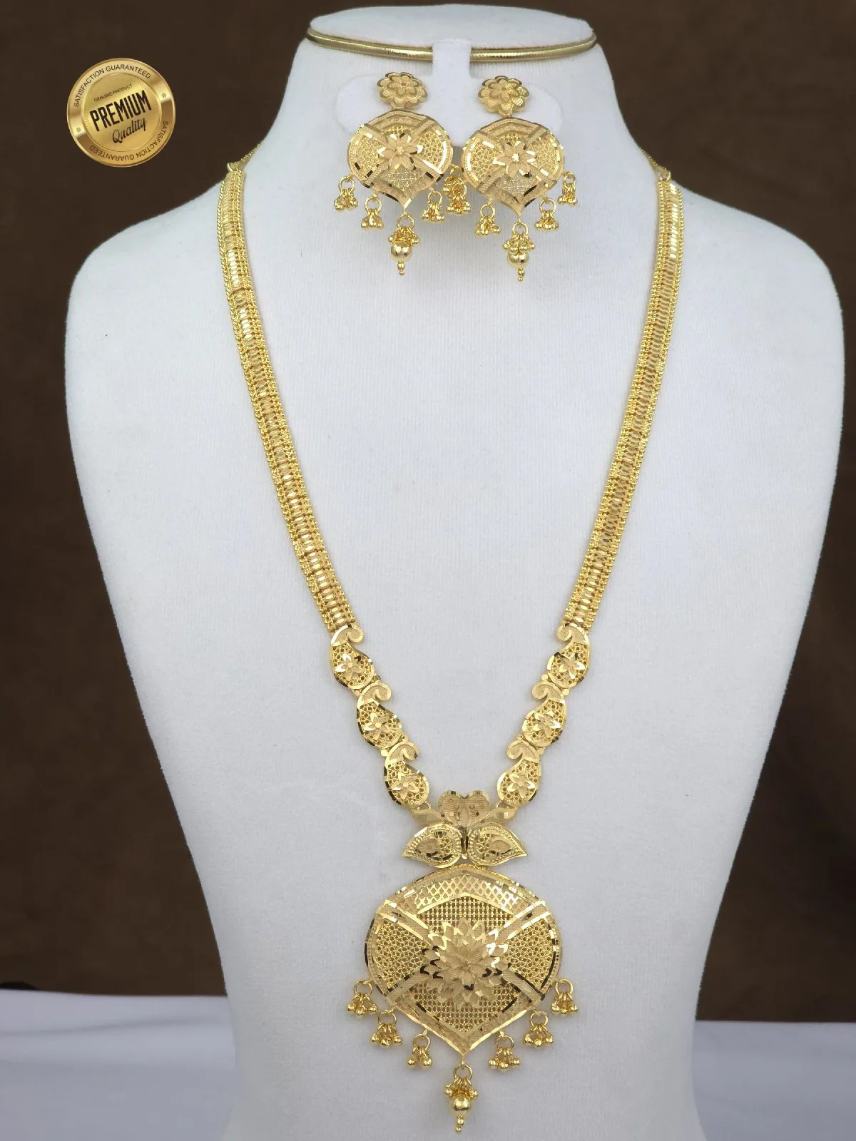 long haram with earrings 2