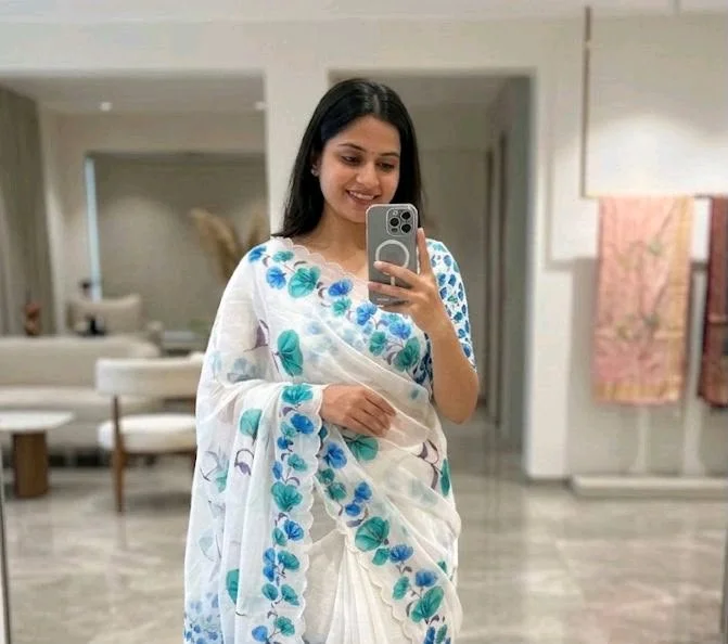 White Floral Print Saree with Scalloped Border 1