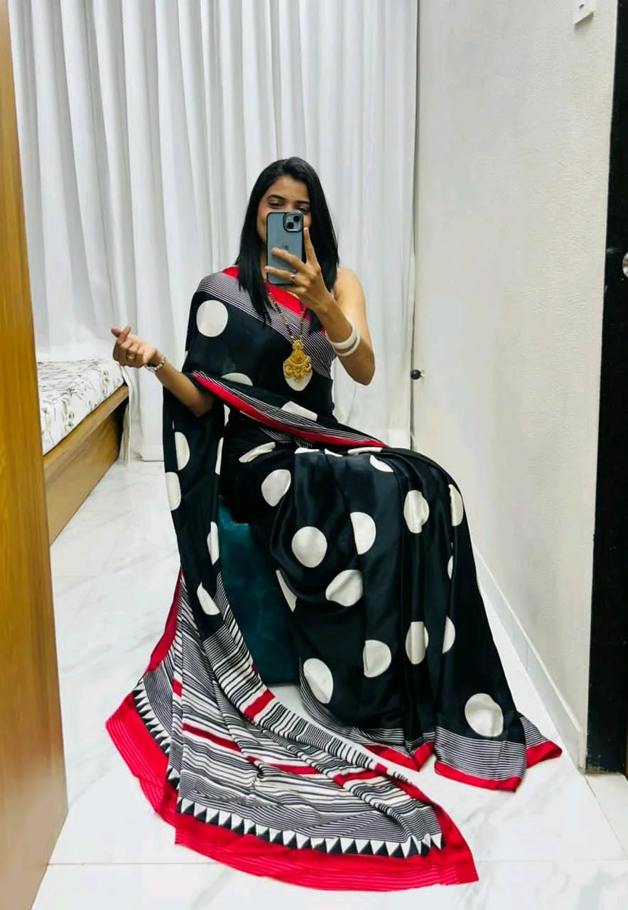 Ajrakh Gajji Bandhej Sarees thumbnail 6