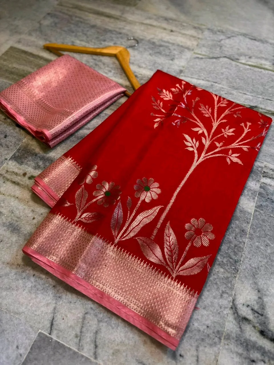 Banarasi Katan Silk Blend Saree 4