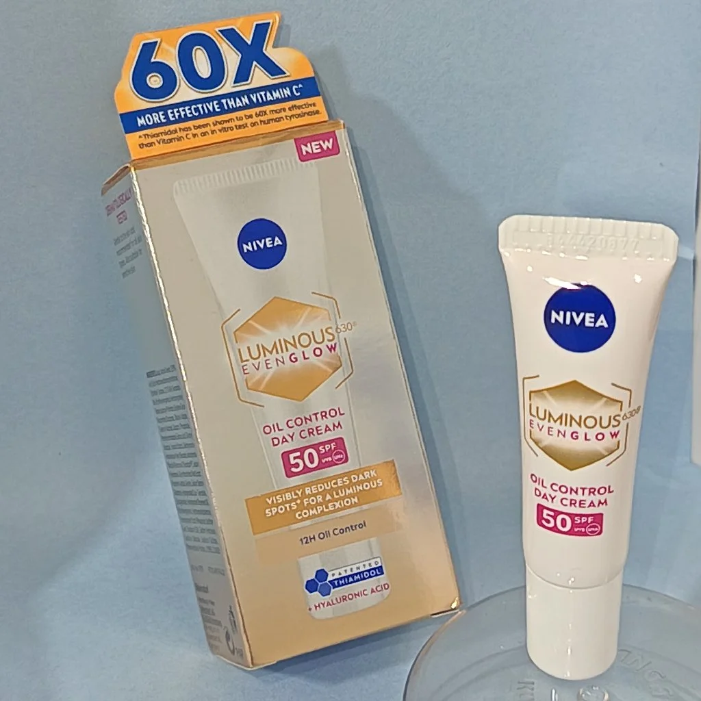 Nivea Luminous Even Glow 630. Oil Control Day Cream SPF 50 2