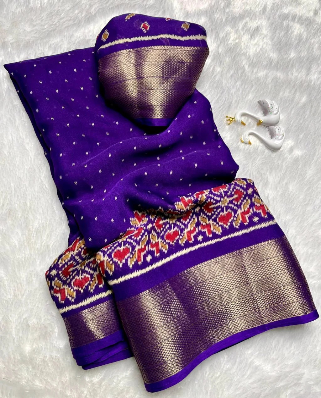 Marsh Mellow Self Sarees 3