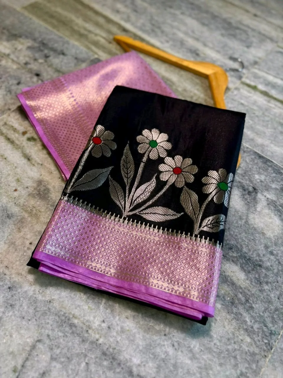 Banarasi Katan Silk Blend Saree 8